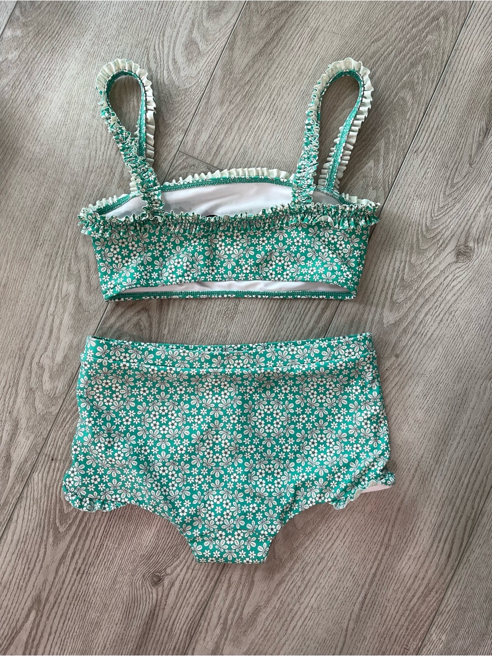Minnow girls godwin bandeau bikini & swim shorts, size 11/12 EUC - Picture 2 of 4
